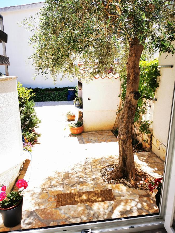 Apartment4Two - Studioapartment Vir Dış mekan fotoğraf